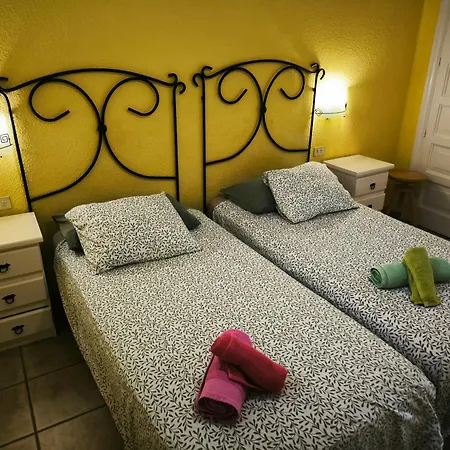 Americas Front Line * פלאייה דה לאס אמריקס