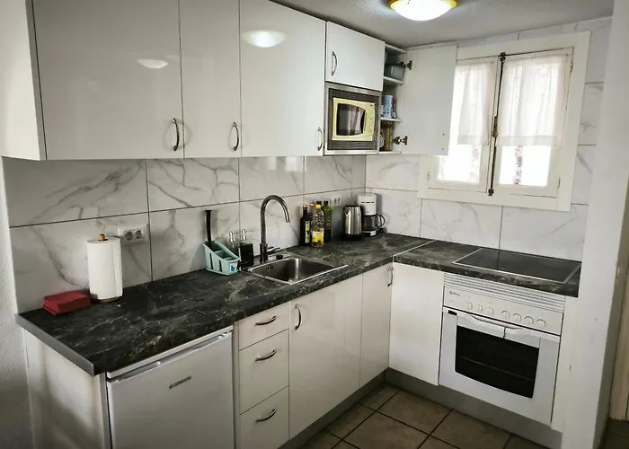 Americas Front Line * Playa de las Américas